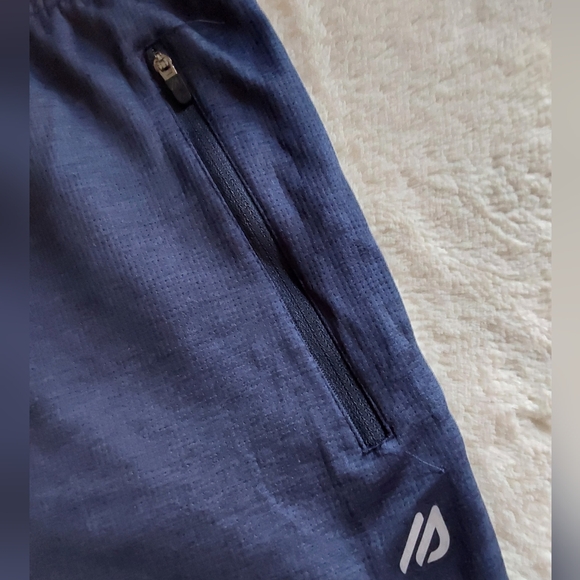 🌺 NWT Eddie Bauer Motion Performance Joggers - Picture 6 of 11